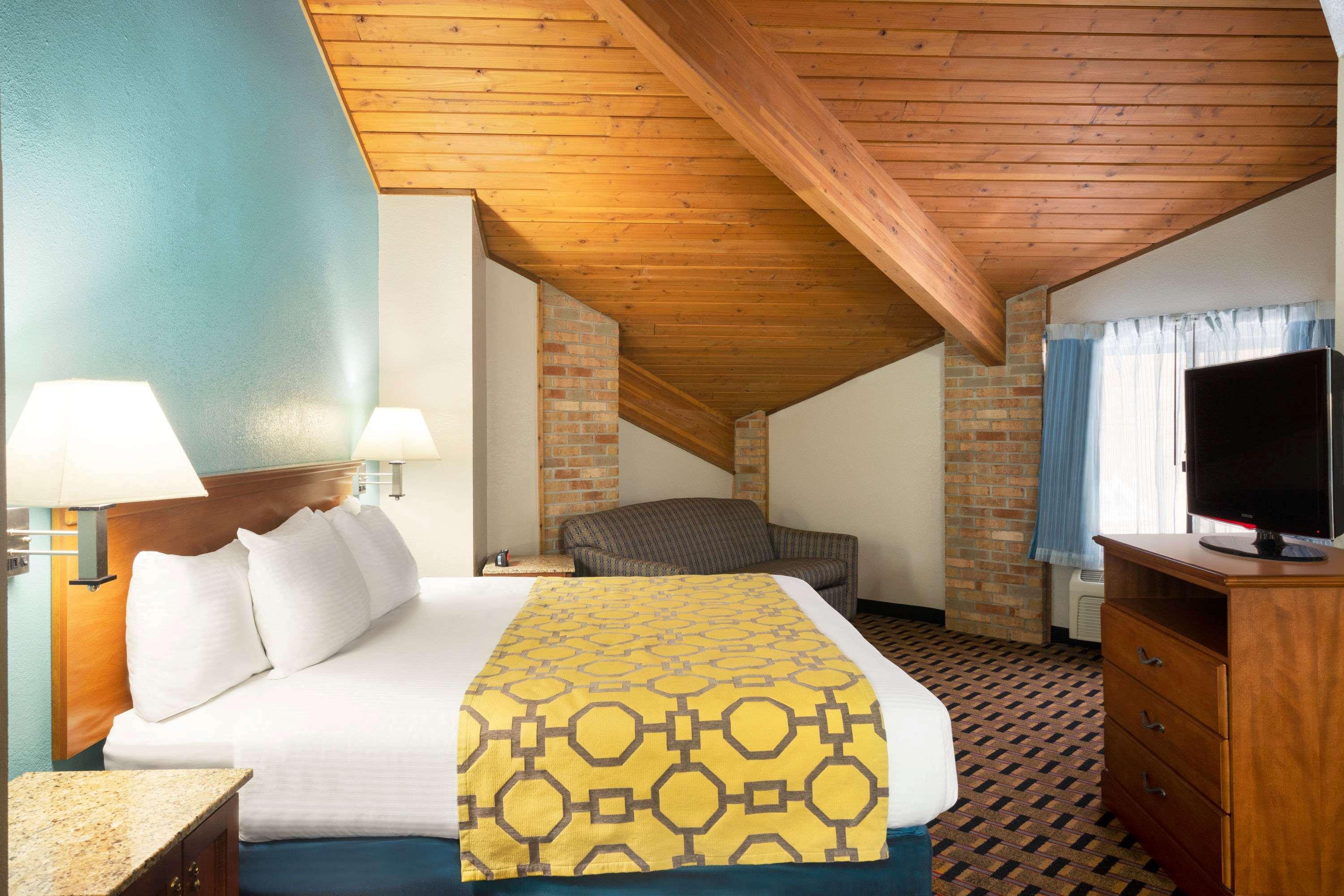 Baymont By Wyndham Warrenton Hotell Eksteriør bilde