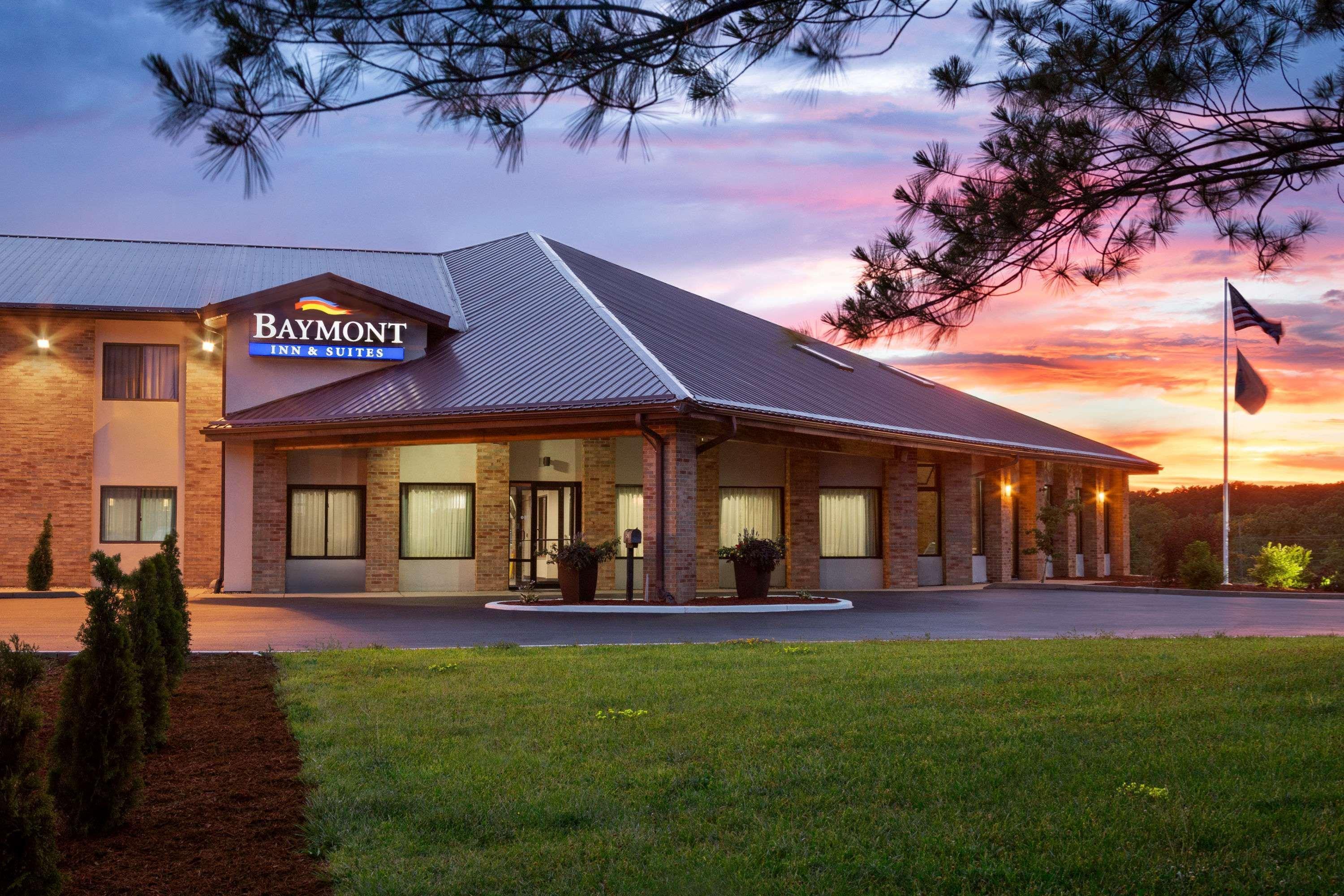 Baymont By Wyndham Warrenton Hotell Eksteriør bilde
