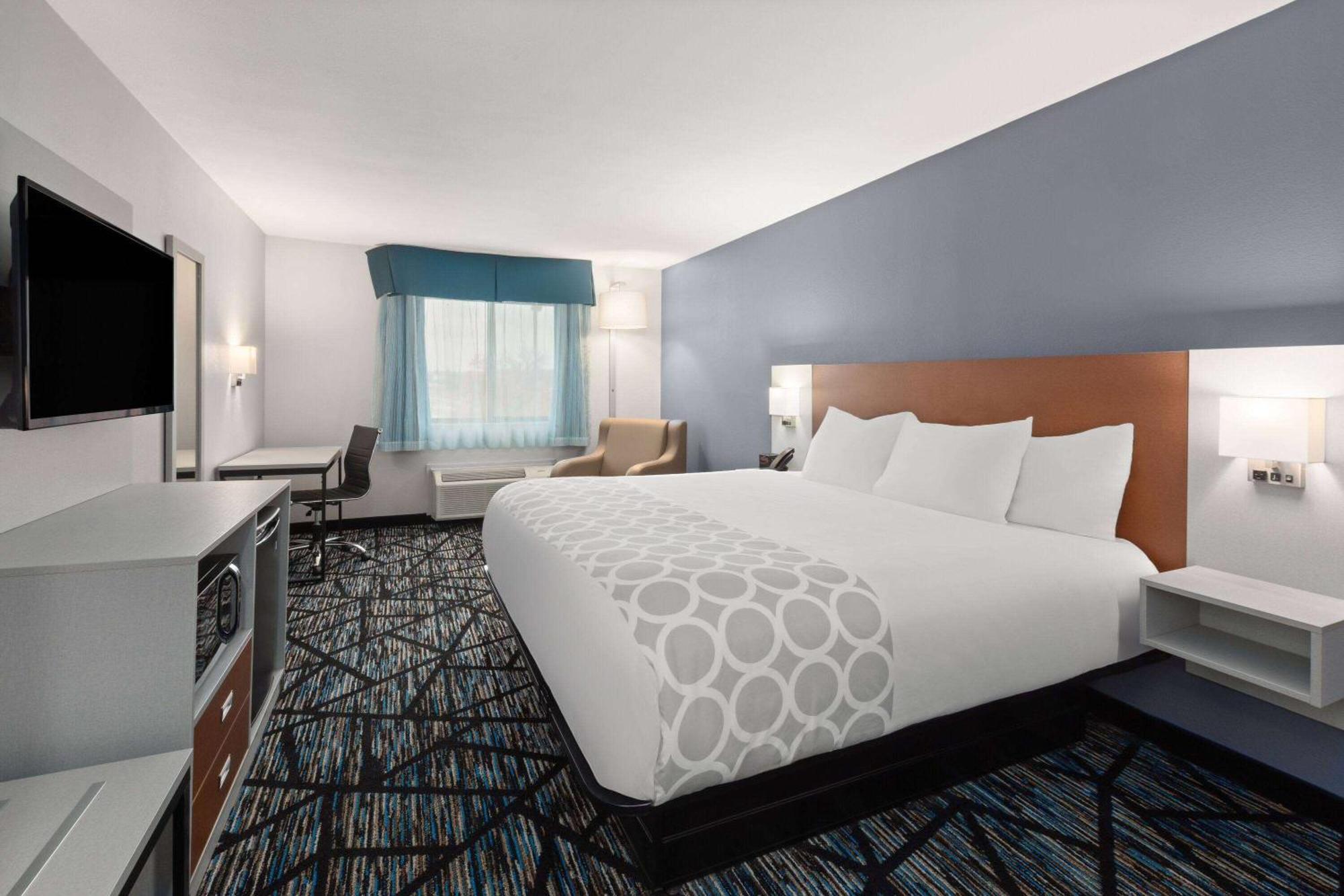 Baymont By Wyndham Warrenton Hotell Eksteriør bilde