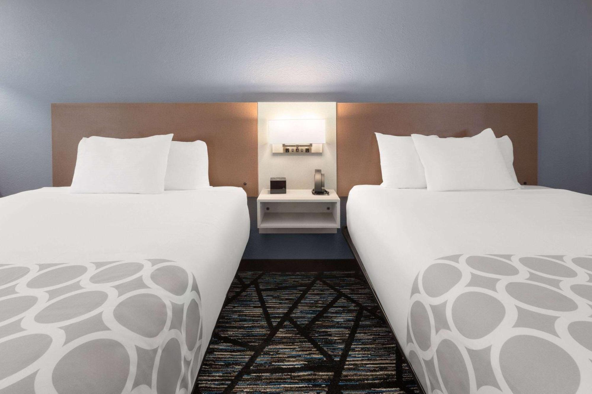 Baymont By Wyndham Warrenton Hotell Eksteriør bilde