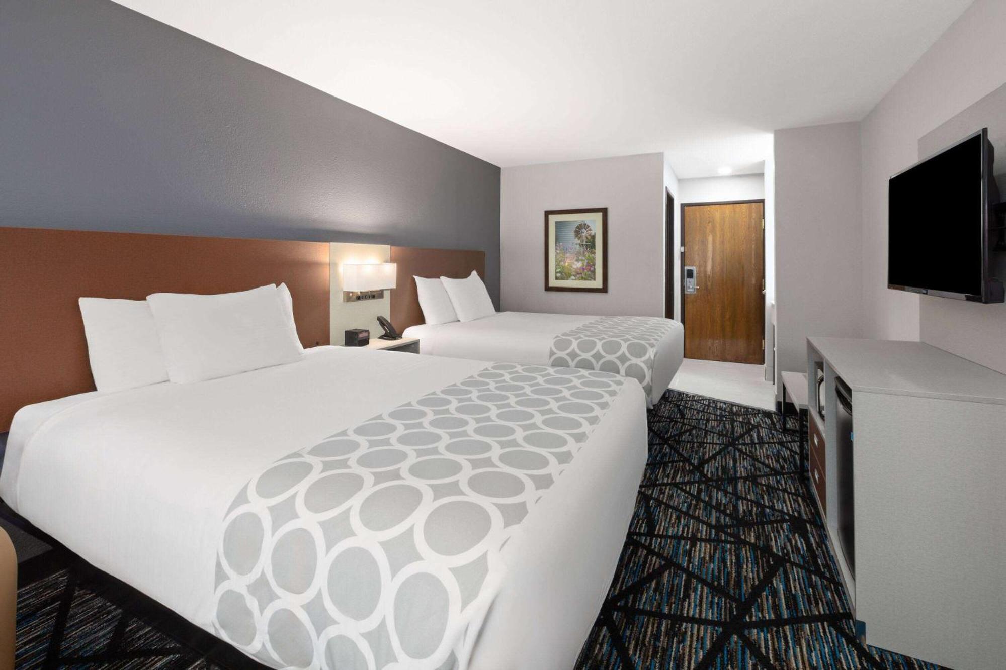 Baymont By Wyndham Warrenton Hotell Eksteriør bilde