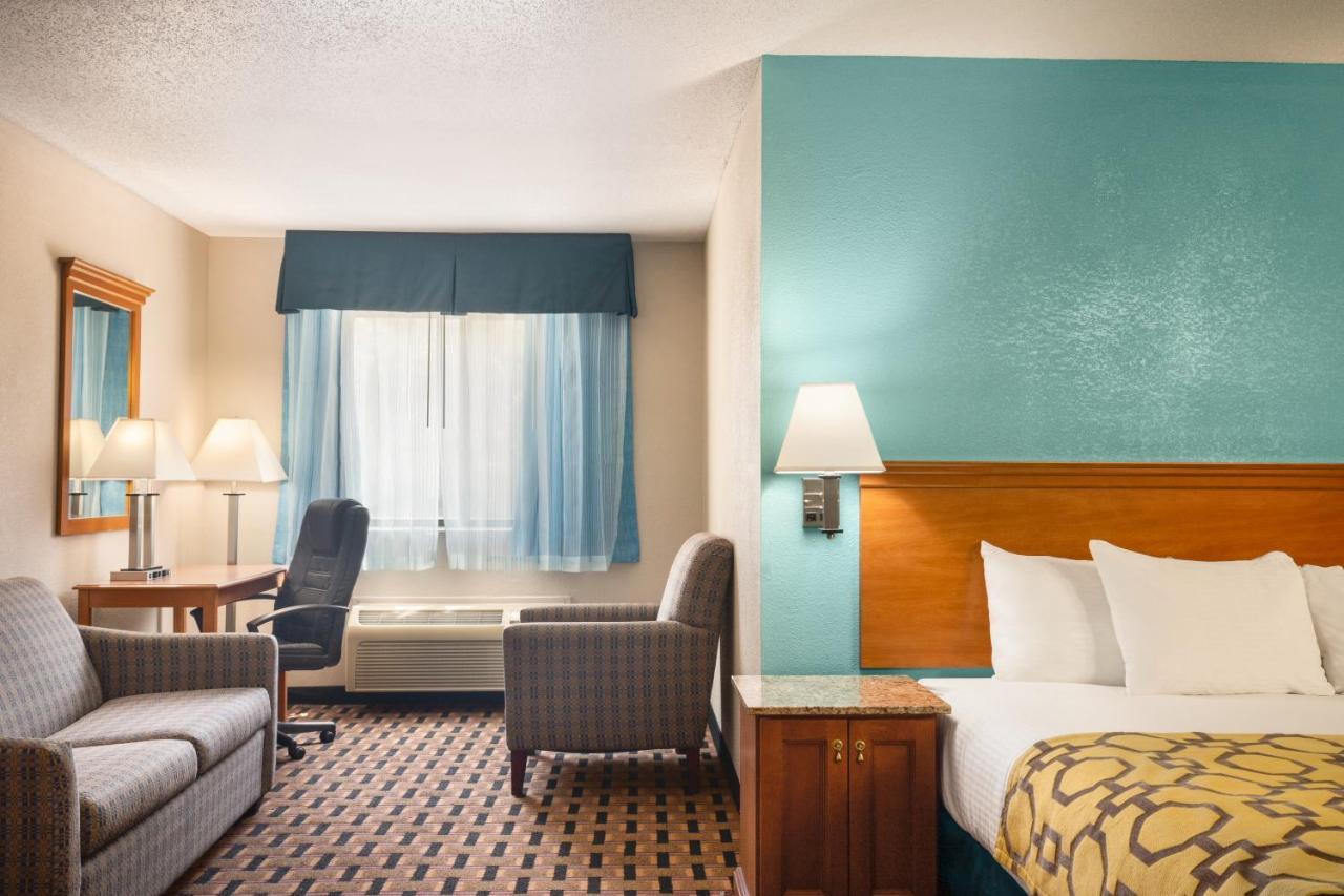 Baymont By Wyndham Warrenton Hotell Eksteriør bilde