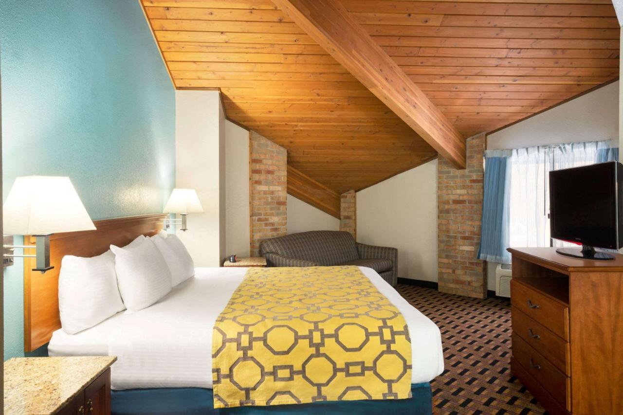 Baymont By Wyndham Warrenton Hotell Eksteriør bilde