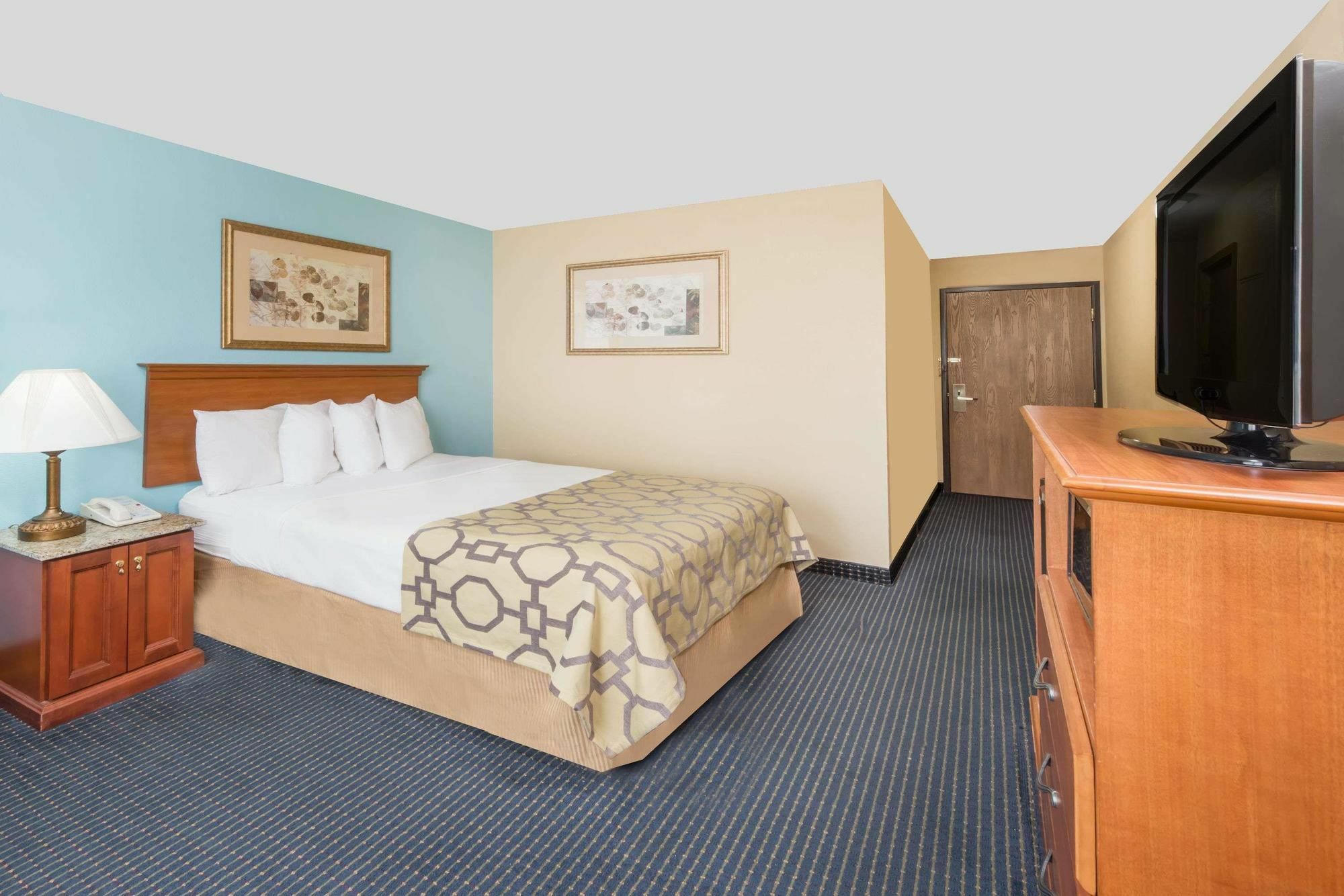 Baymont By Wyndham Warrenton Hotell Eksteriør bilde