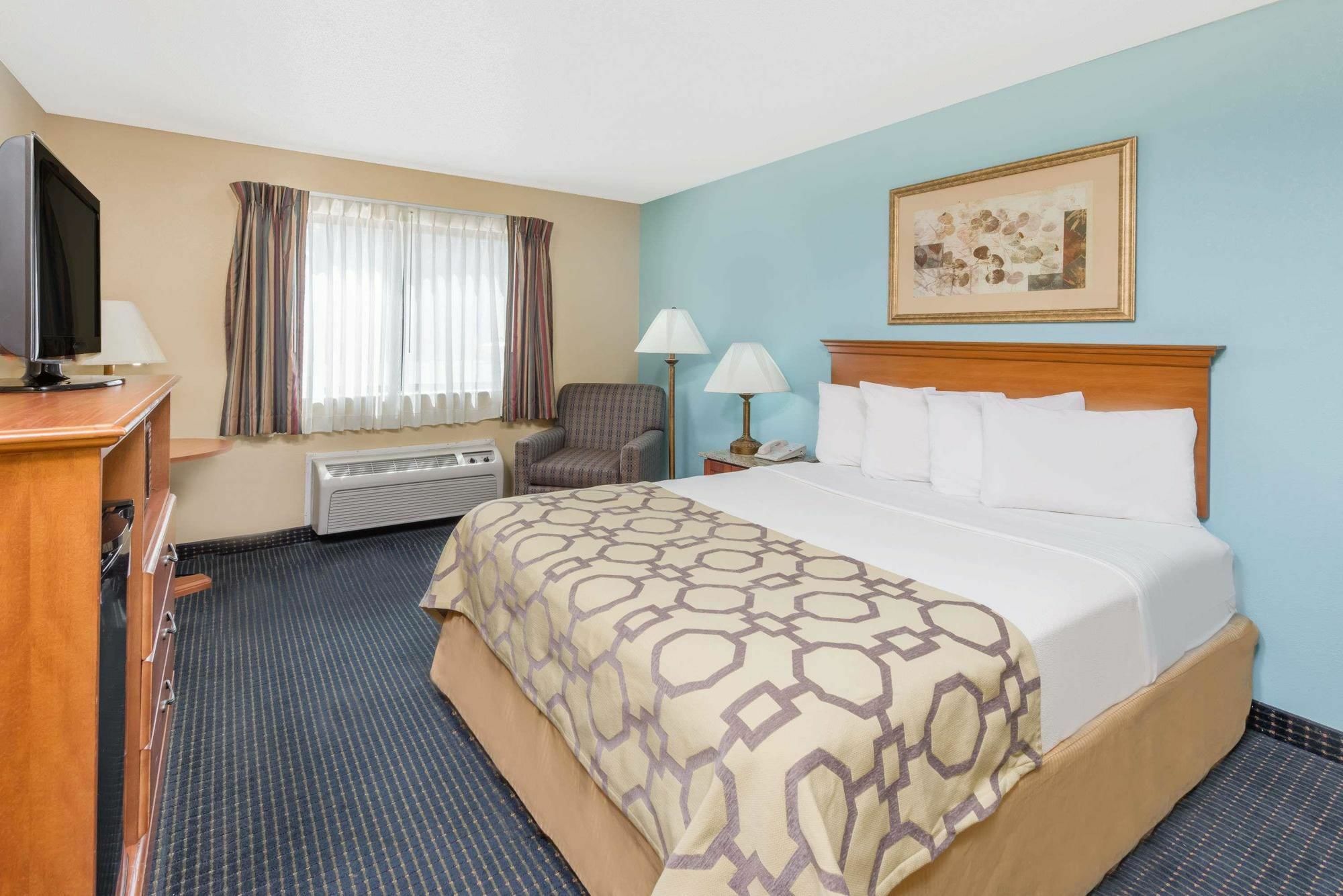 Baymont By Wyndham Warrenton Hotell Eksteriør bilde